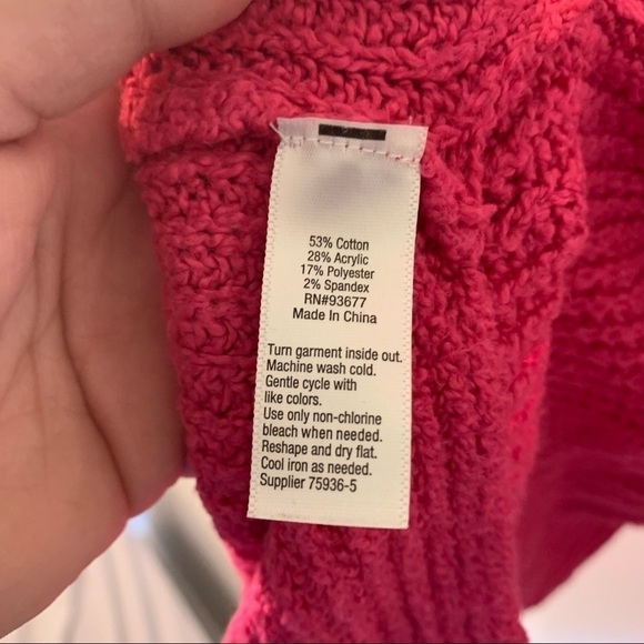 A.n.a. V-Neck High Low Sweater Catalina Hot Pink - Picture 13 of 14